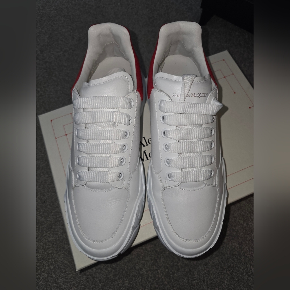 McQueen Court Trainers